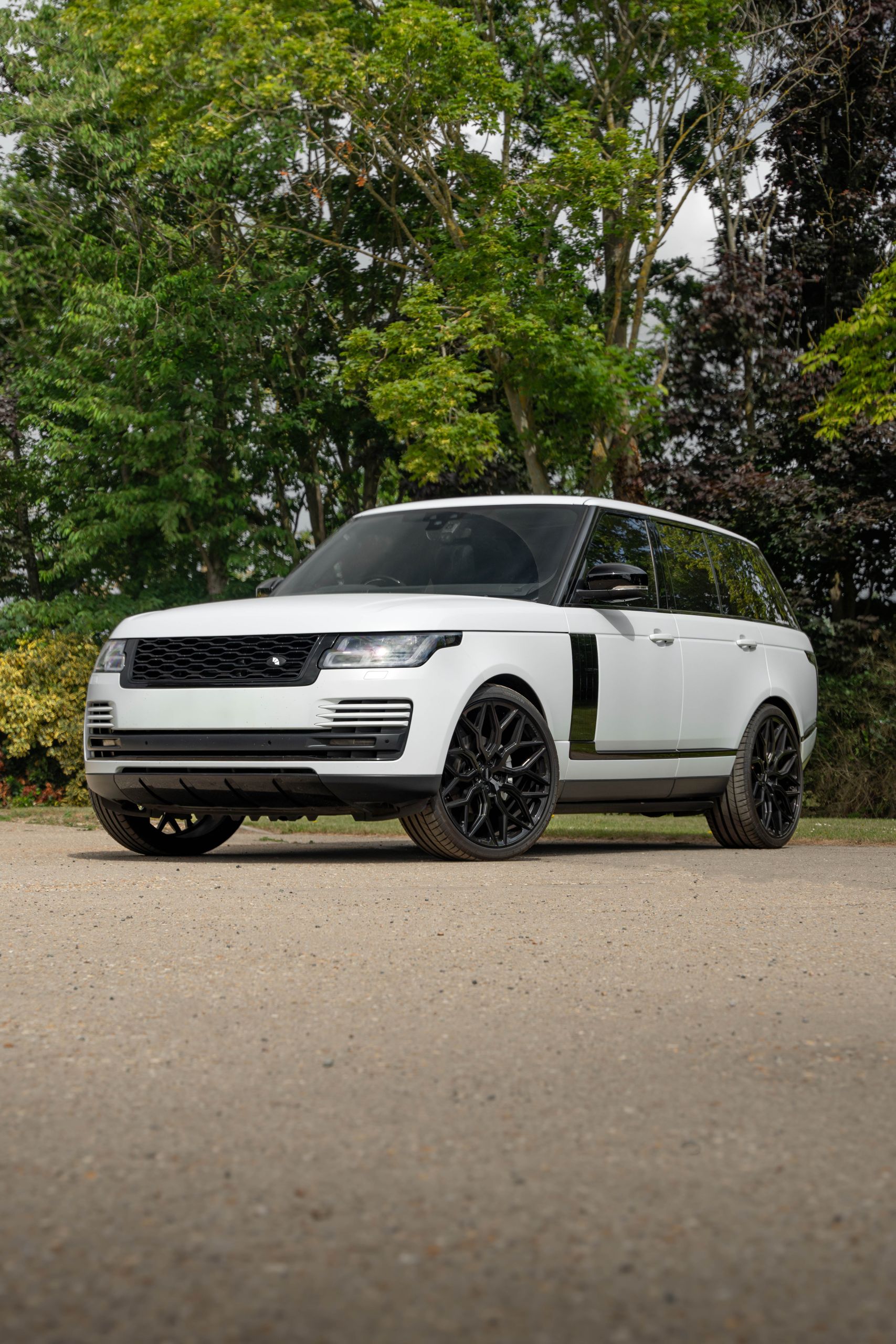 RANGE ROVER
